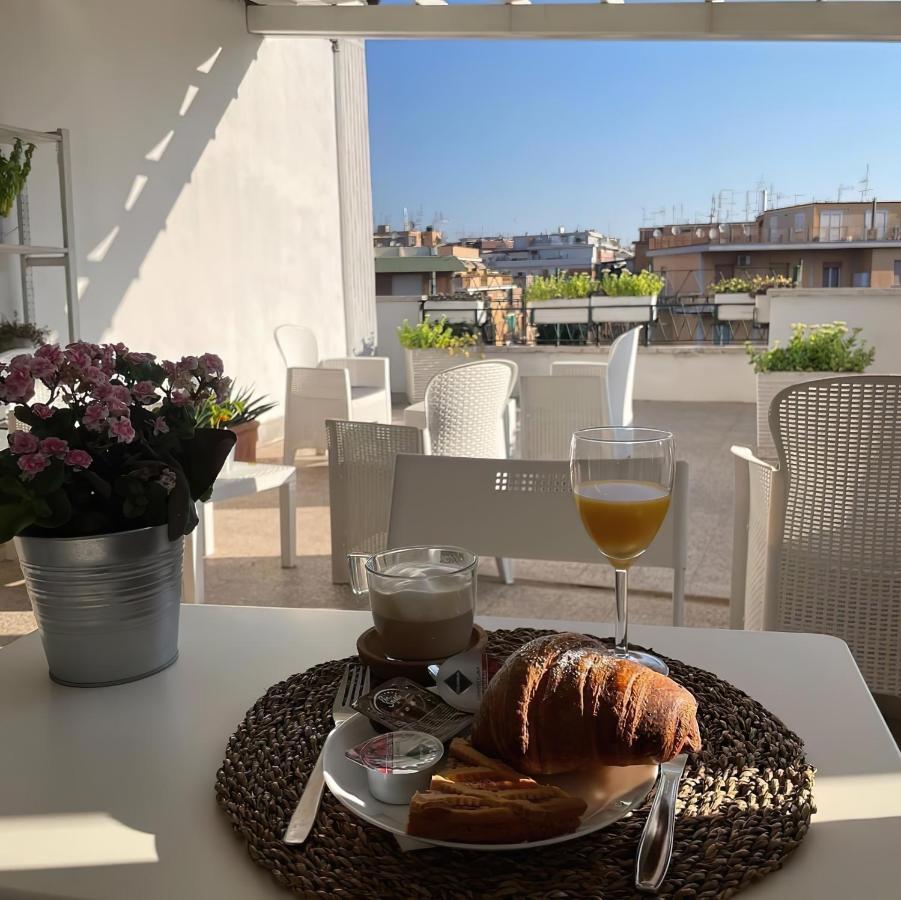 Terrace Boutique Inn Рим Екстериор снимка