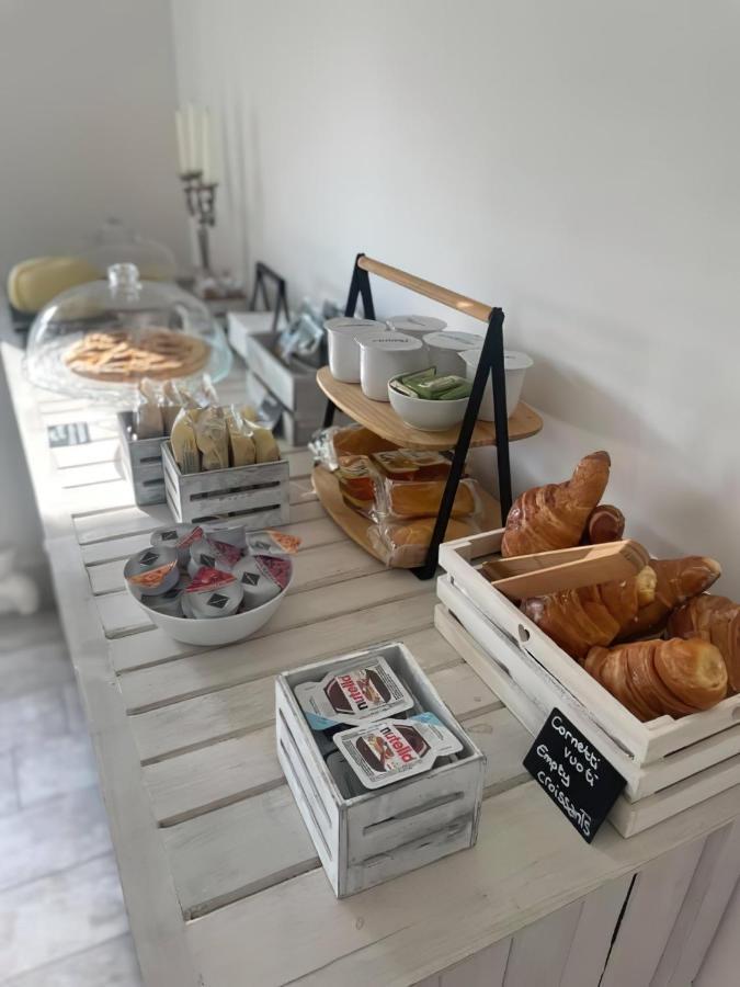 Terrace Boutique Inn Рим Екстериор снимка